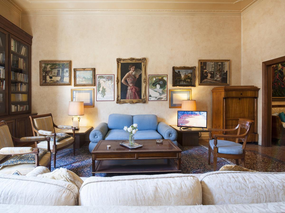 Ur-Nest Strada Maggiore Bologna Luaran gambar