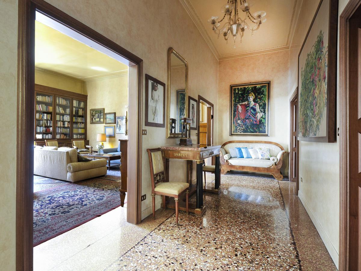 Ur-Nest Strada Maggiore Bologna Luaran gambar